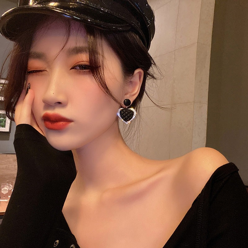 Love earrings