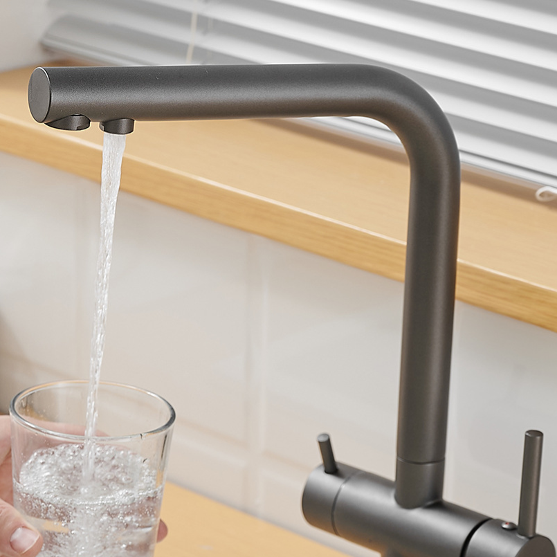 Kitchen three-in-one faucet teemdrop