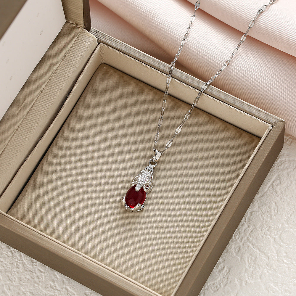 Dress-up necklace for versatile women teemdrop