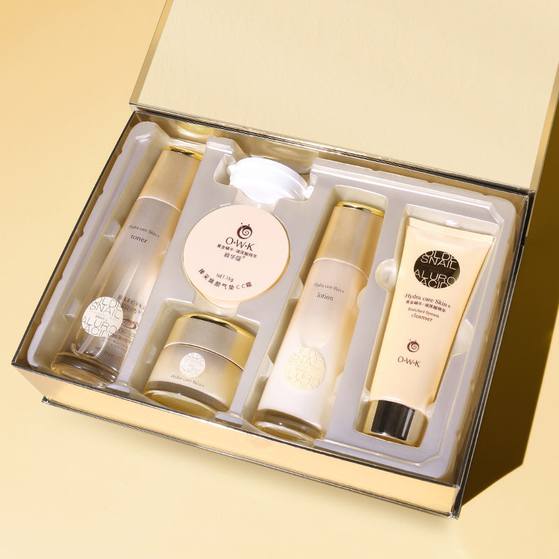 Gold Snail Moisturizing and Hydrating Skin Care