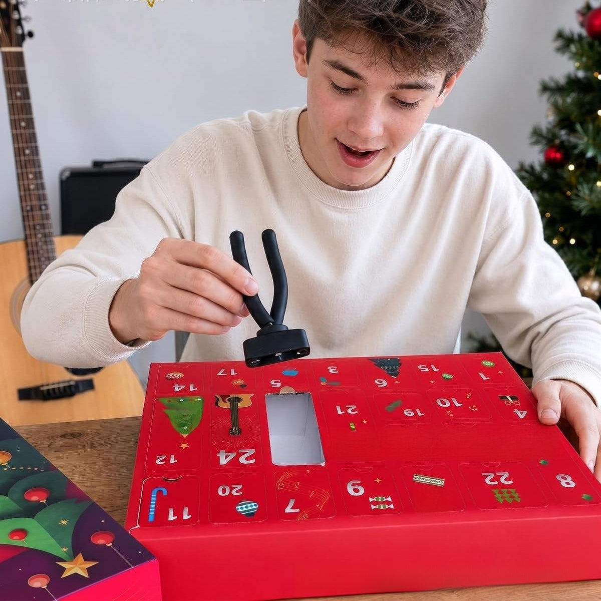 Guitar pick Christmas countdown blind box teemdrop