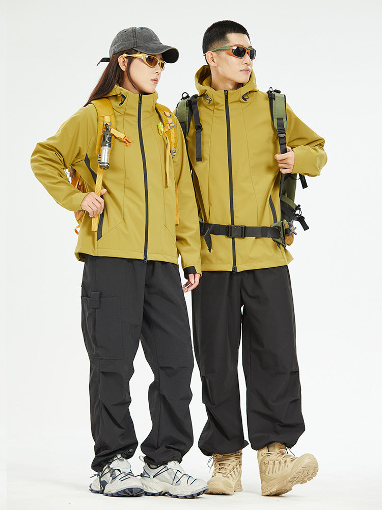 Soft-shell hooded jacket for outdoor activities teemdrop