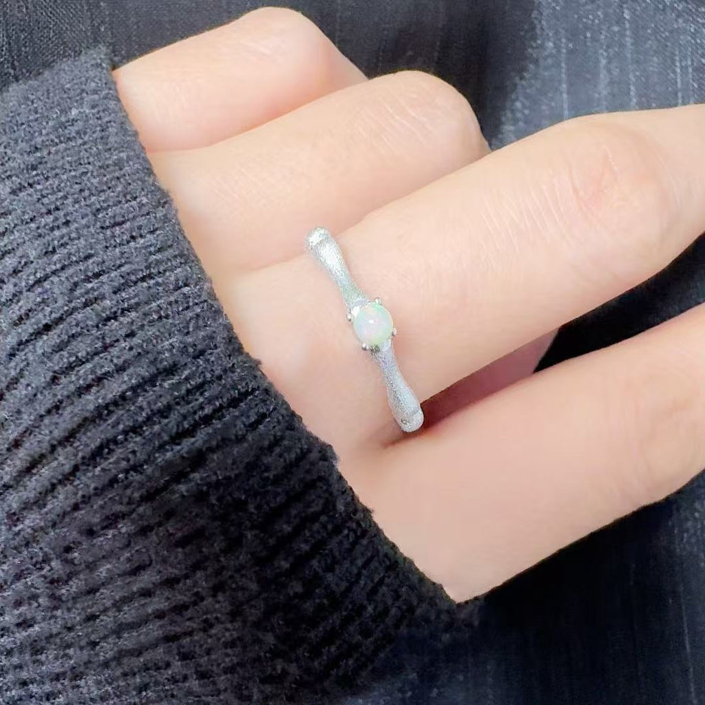 Garnet gemstone ring