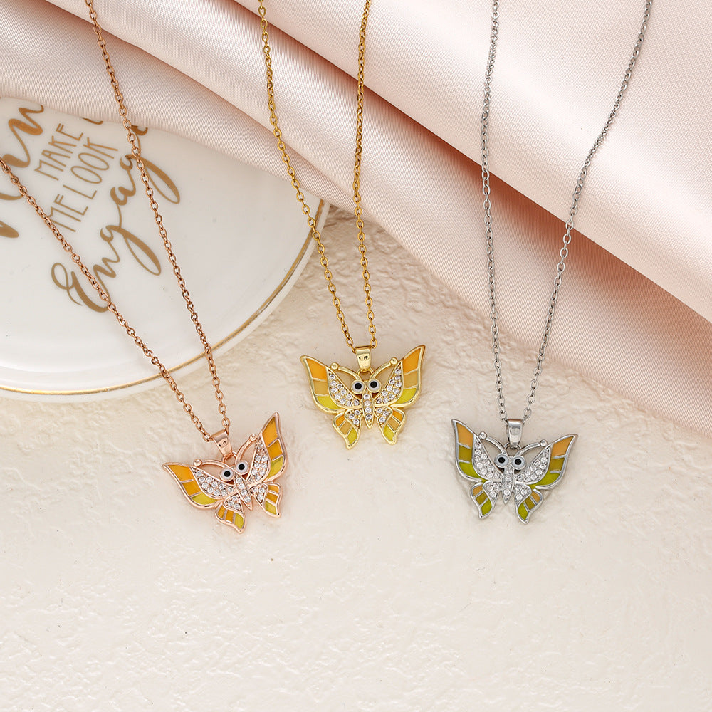 Dress-up necklace for versatile women teemdrop
