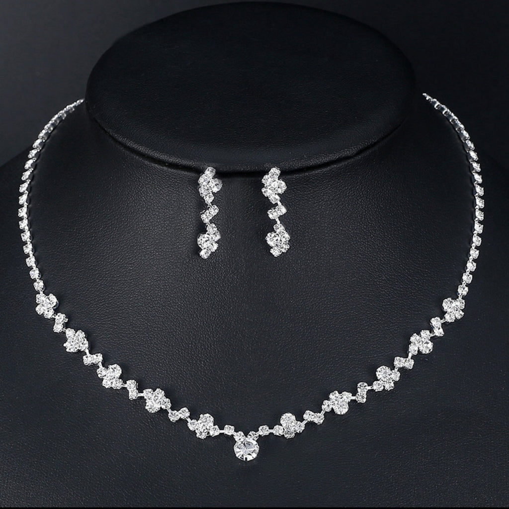 Rhinestone Geometric Pendant Necklace and Earrings Jewelry Set for Women Bridal Light Luxury