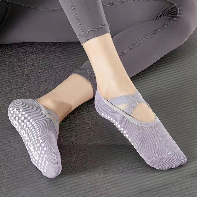 Women's Seamless Silicone Grip Yoga Pilates Socks