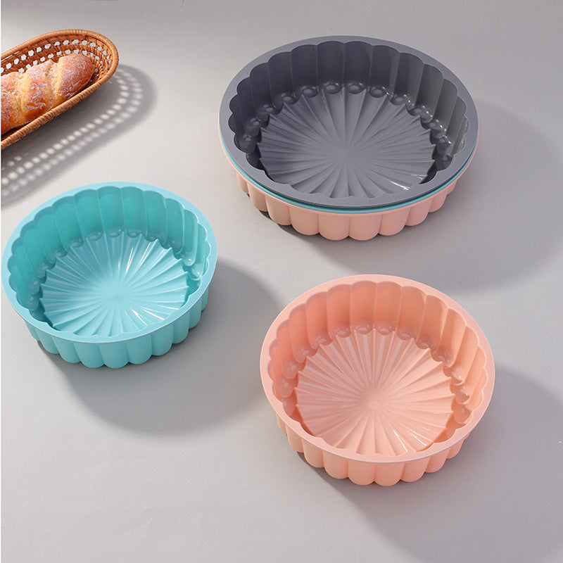 Foldable silicone sunflower cake mold teemdrop