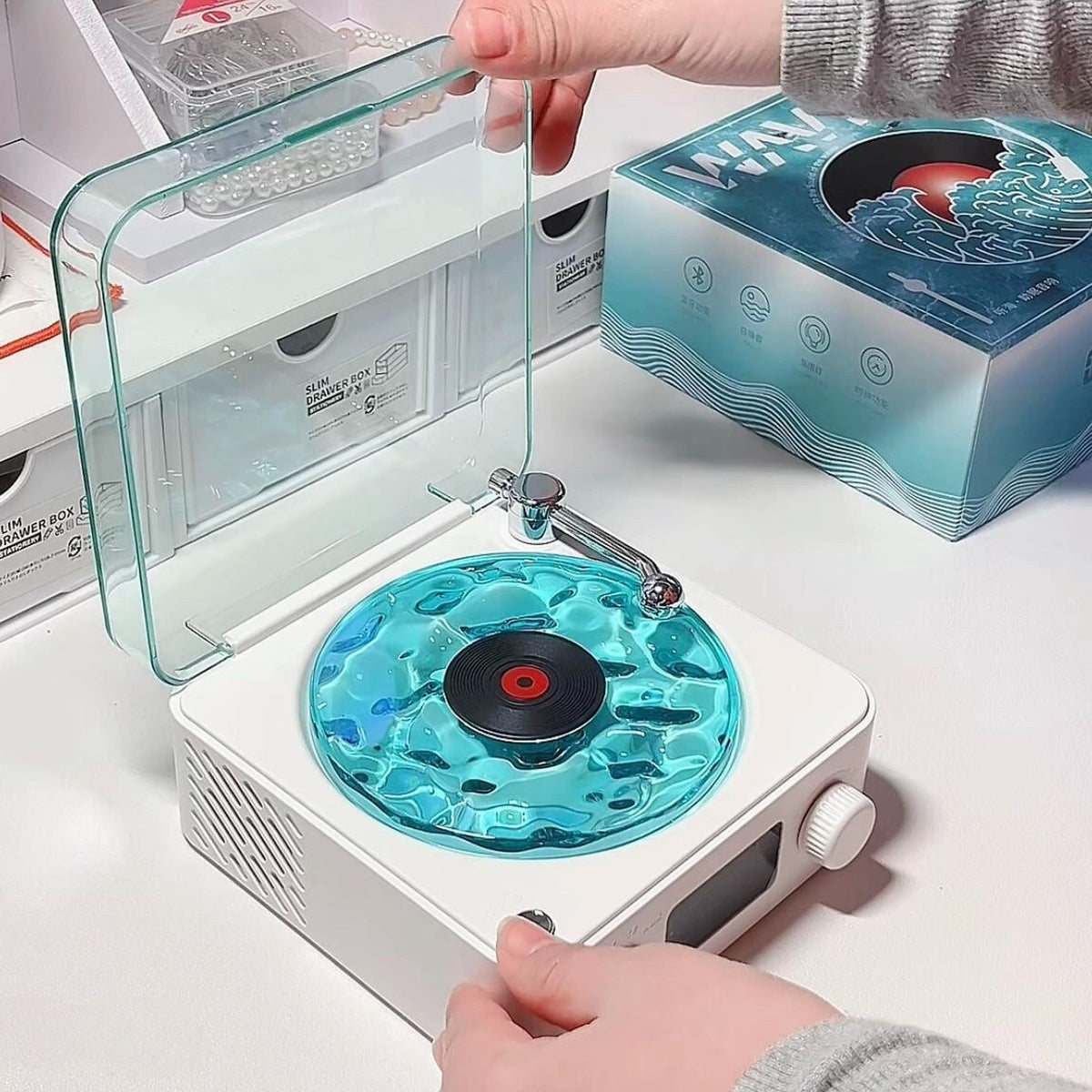 Retro Bluetooth speaker teemdrop