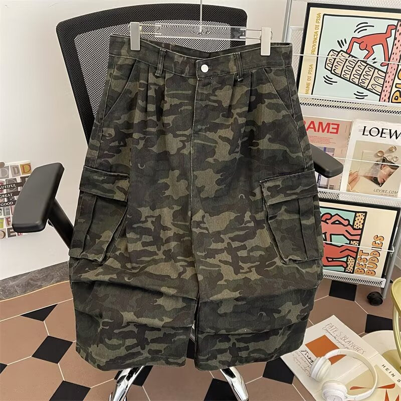 Versatile military-themed camouflage sporty workwear casual pants teemdrop