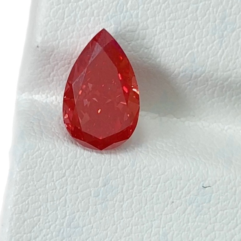 Pear-shaped colored diamond waterdrop-shaped red diamond ring