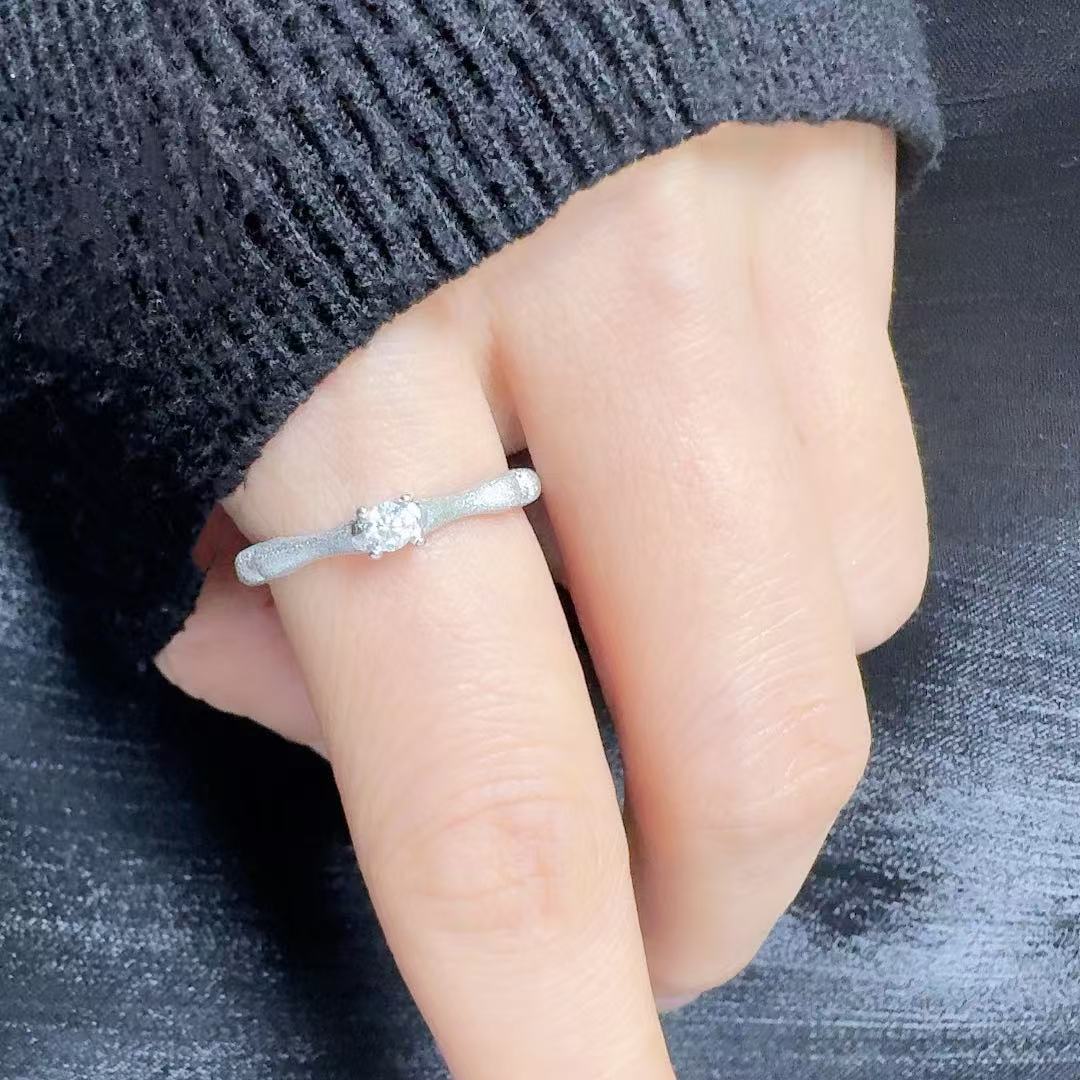 Garnet gemstone ring