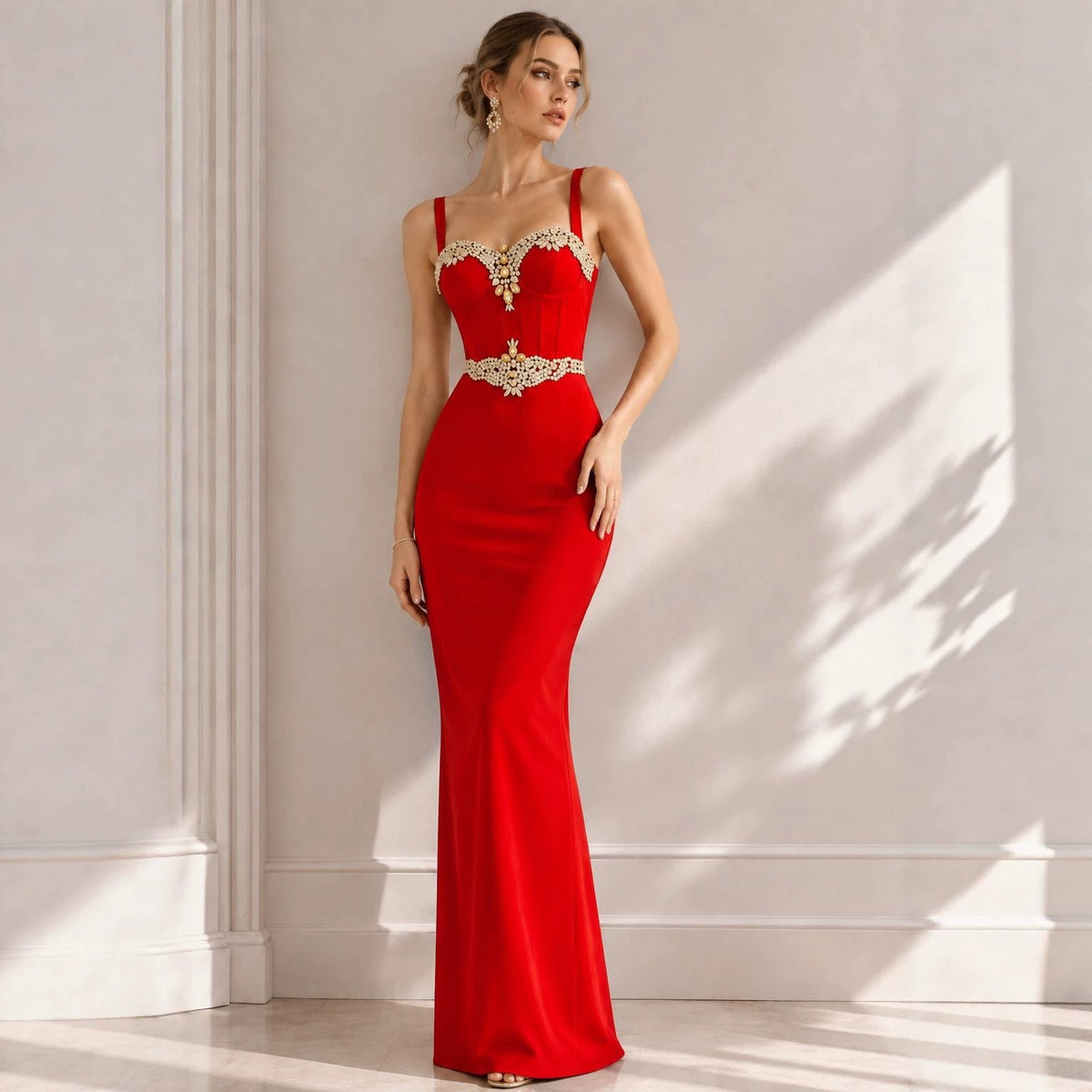 Strapless waist-cinching evening gown teemdrop