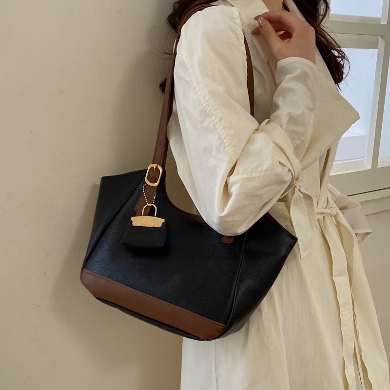 Large-Capacity PU Leather Tote Bag, Stylish Commuter Shoulder Bag for Women