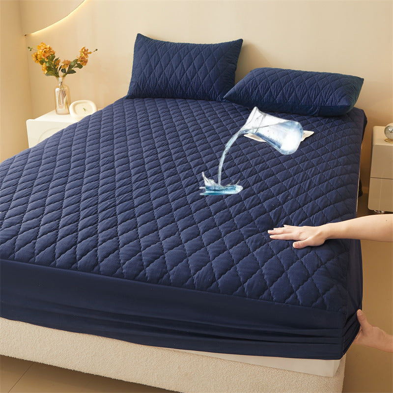 Waterproof bed cover in solid color