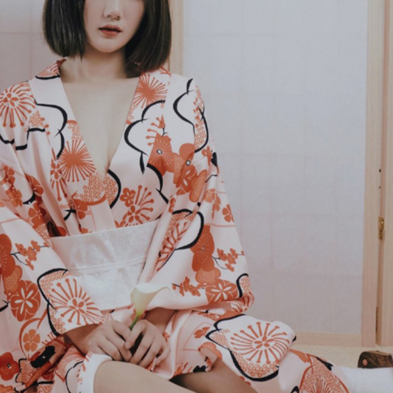 Womens Traditional Retro Japanese Camellia Print Kimono Dress with Girdle and Fan Headdress Set teemdrop