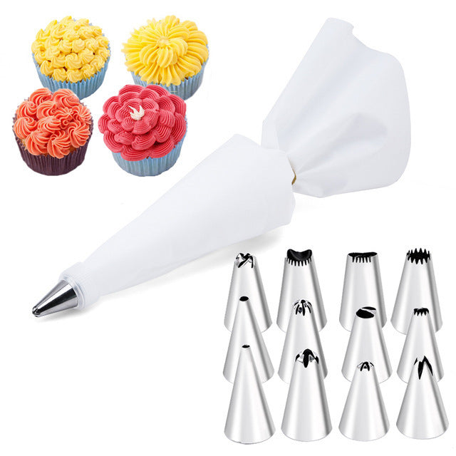 Icing tools for cakes