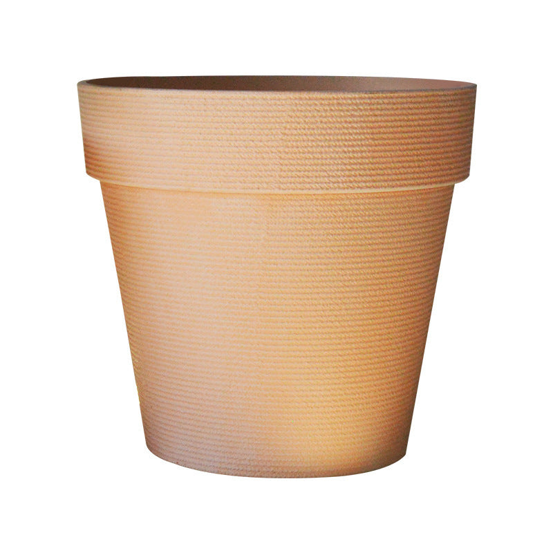 Outdoor courtyard planting large flower pots