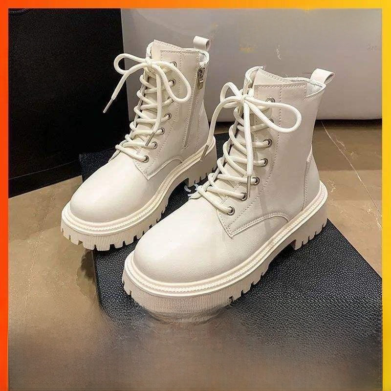 Classic Lace-up Flat Ankle Boots with Warm Lining teemdrop