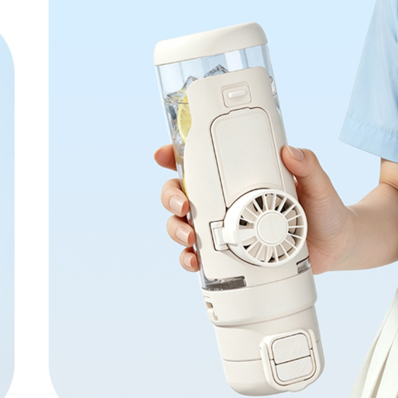 Spray water cup