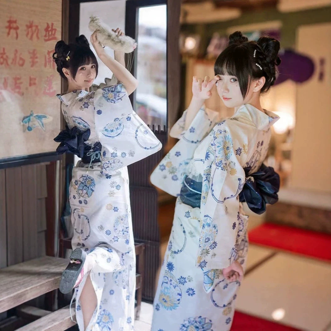 Kimono girl yukata
