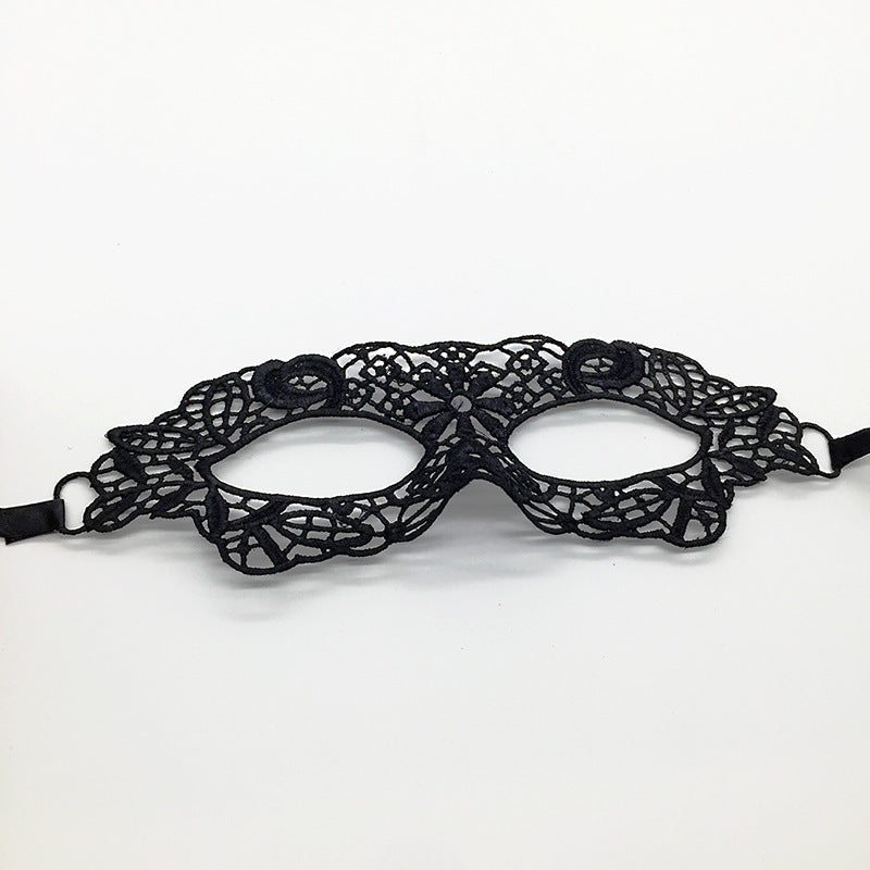 Styling Halloween masquerade