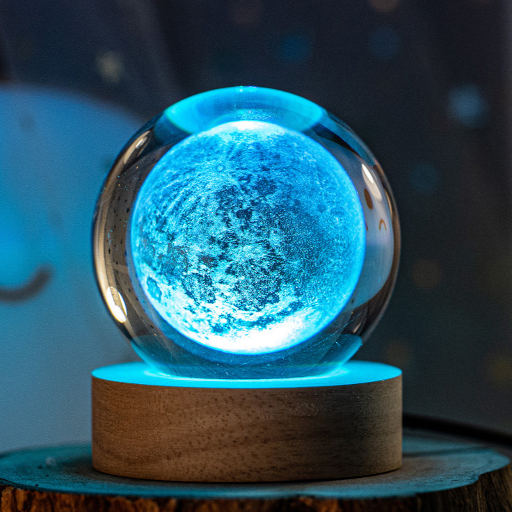 3D Engraved Crystal Ball teemdrop