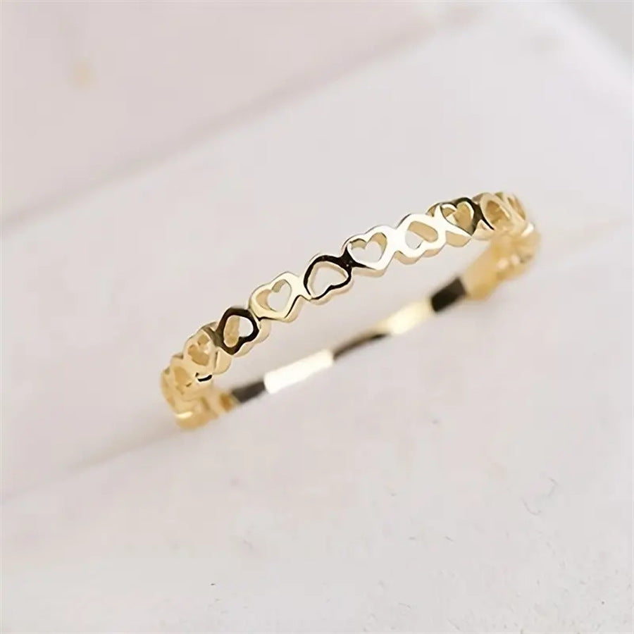 Fashionable Cut Out Heart Shaped Copper Ring Elegant Minimalist Hand Jewelry
