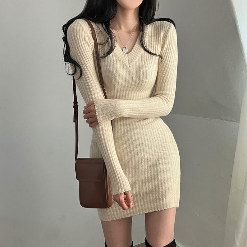 Women's Solid V-Neck Long Sleeve Knitted Bodycon Midi Dress teemdrop