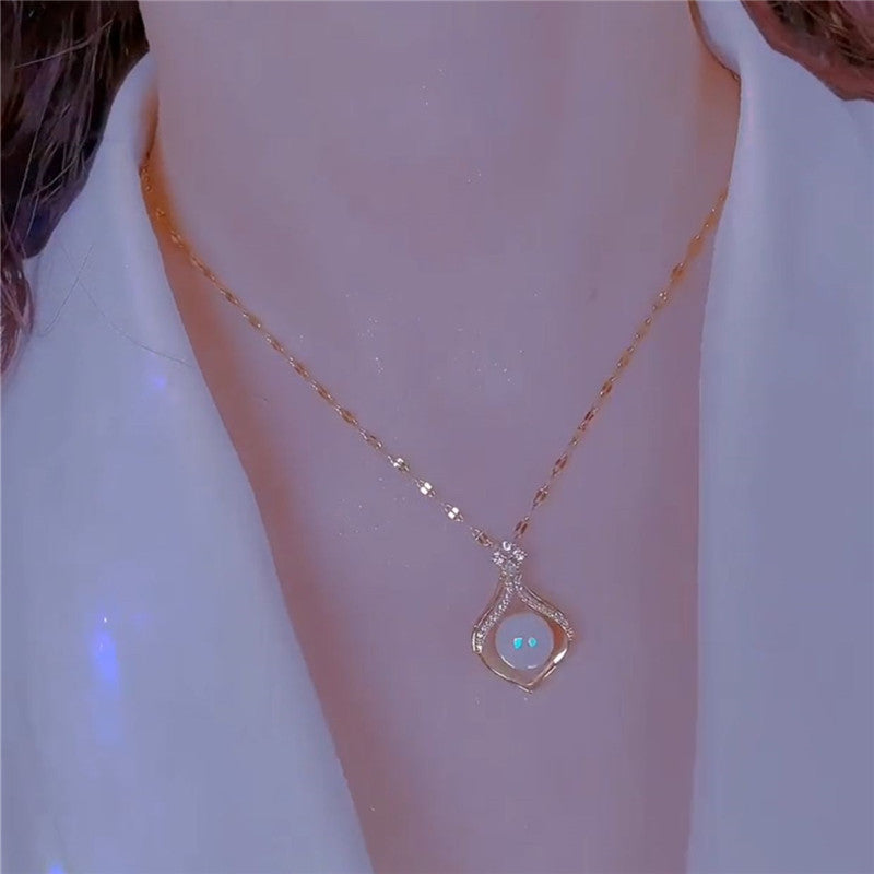 Small pouch pearl necklace teemdrop
