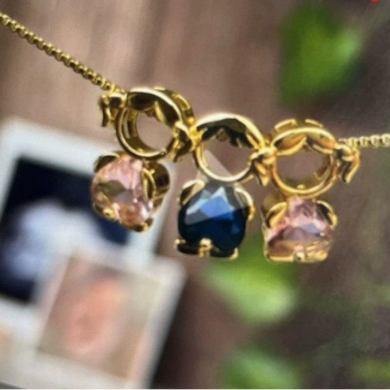 Girl's pendant necklace made of copper