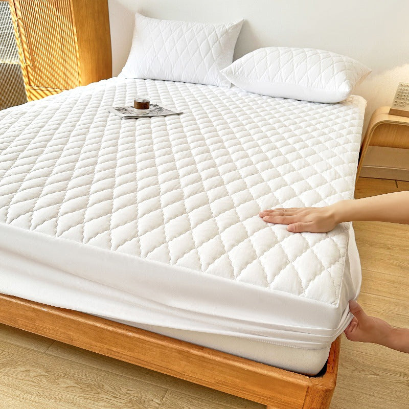 Waterproof bed cover in solid color