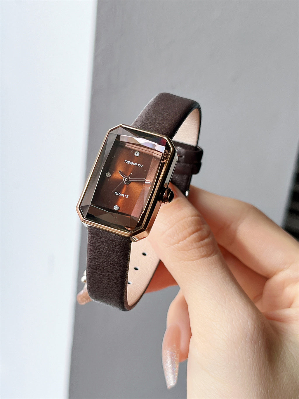 Luxury Rectangular Diamond-Studded Leather Strap Quartz Watch for Women
