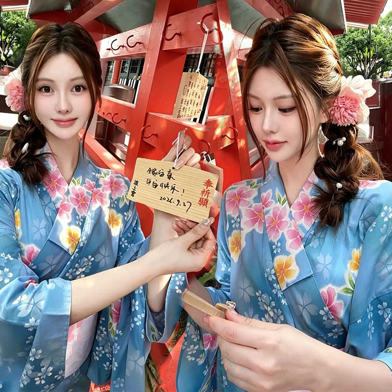 Kimono girl yukata
