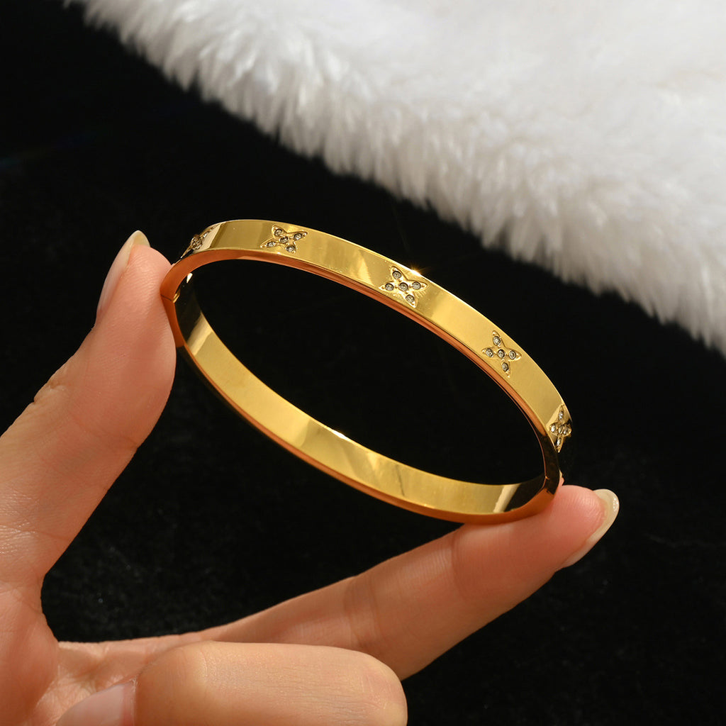 Gold-colored stainless steel bracelet teemdrop