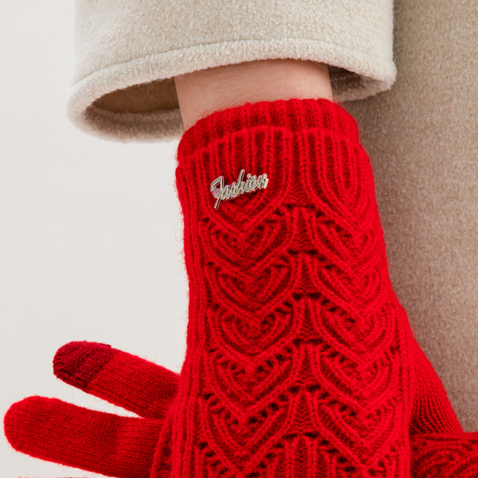 Letter-shaped heart-shaped plush gloves teemdrop