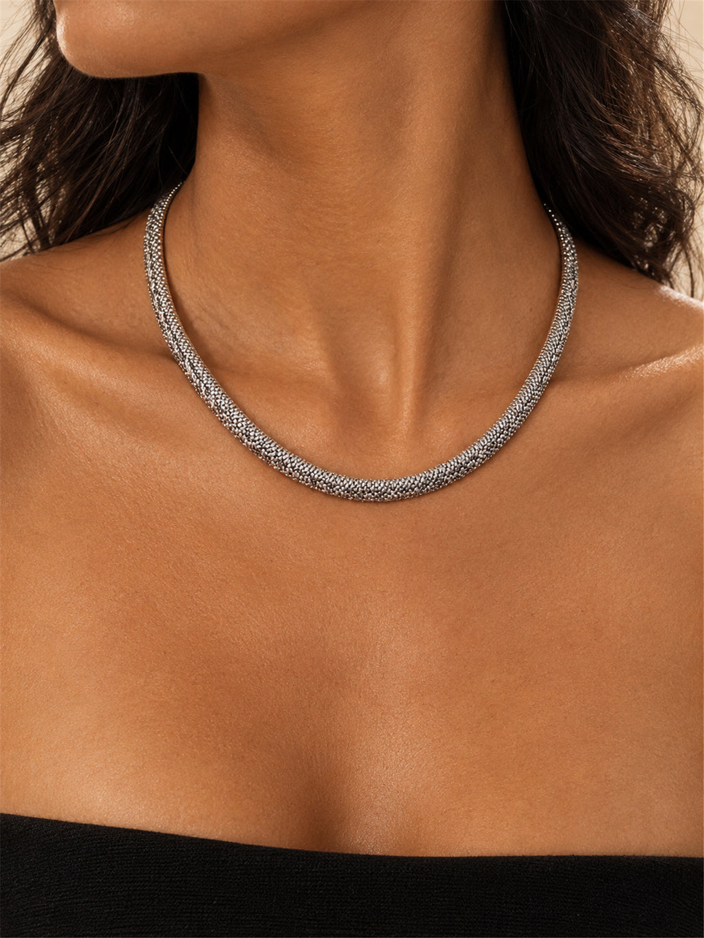 Exaggerated Alloy Snake Bone Chain Necklace Leopard Print Punk Collarbone Chain teemdrop