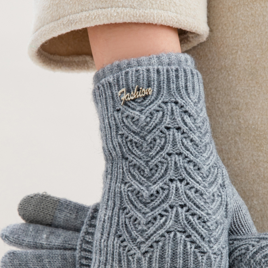 Letter-shaped heart-shaped plush gloves teemdrop