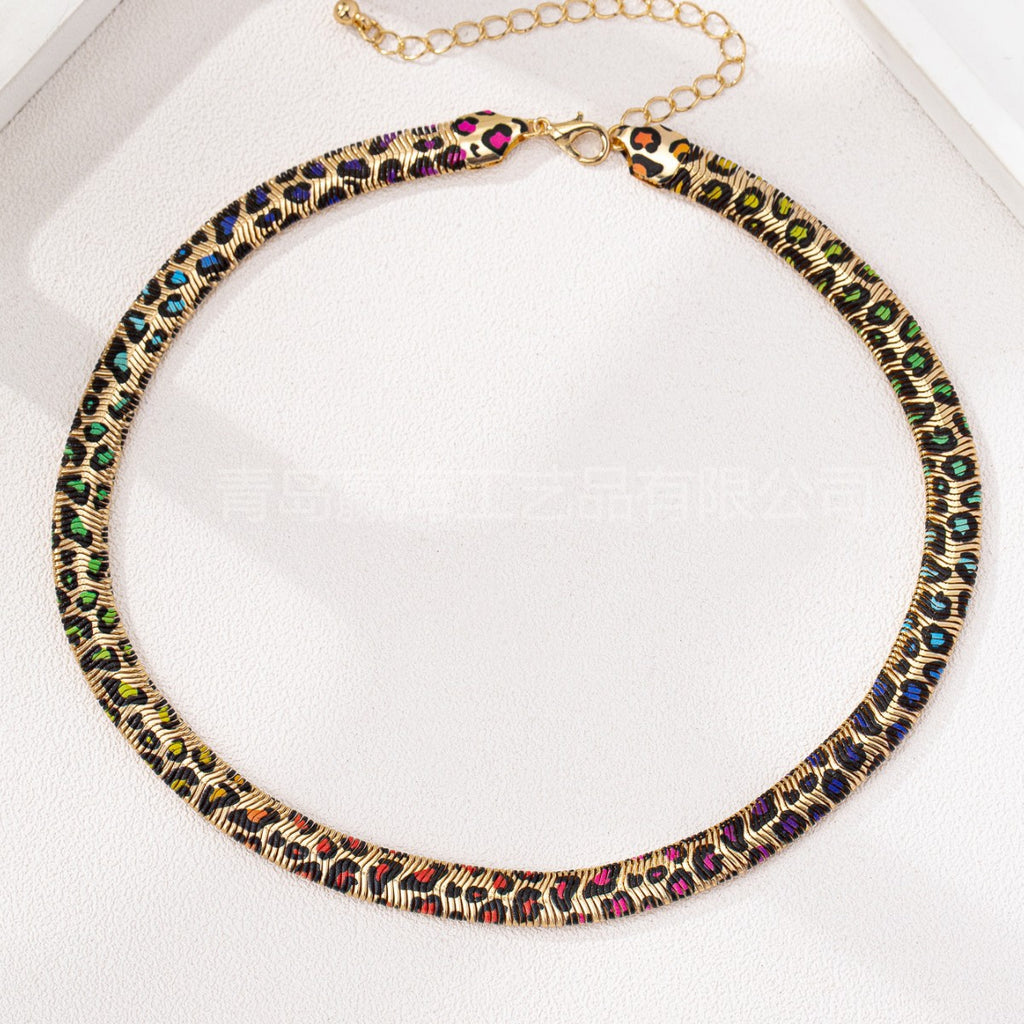 Exaggerated Alloy Snake Bone Chain Necklace Leopard Print Punk Collarbone Chain teemdrop