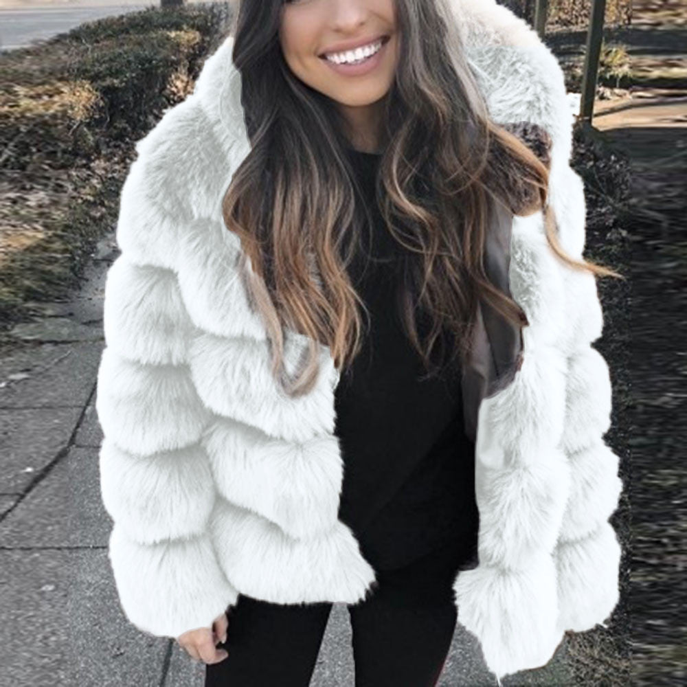 Fox fur-trimmed coat teemdrop