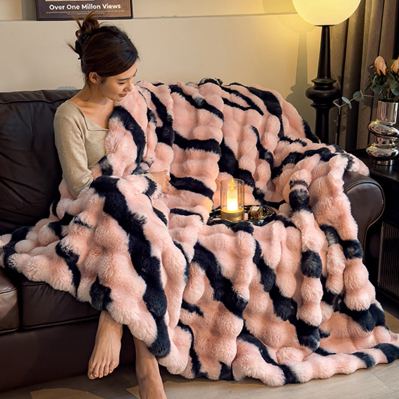 Plush milk velvet blanket teemdrop