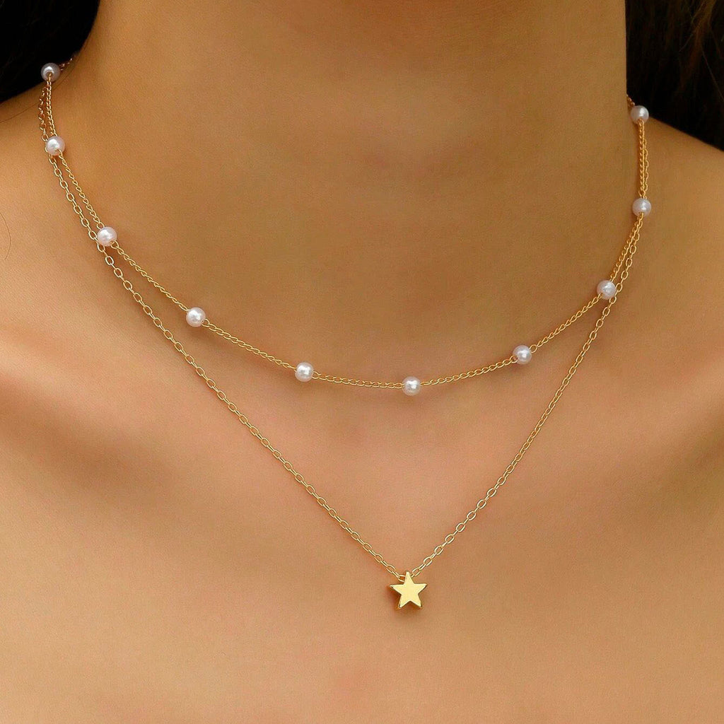 Layered clavicle necklaces