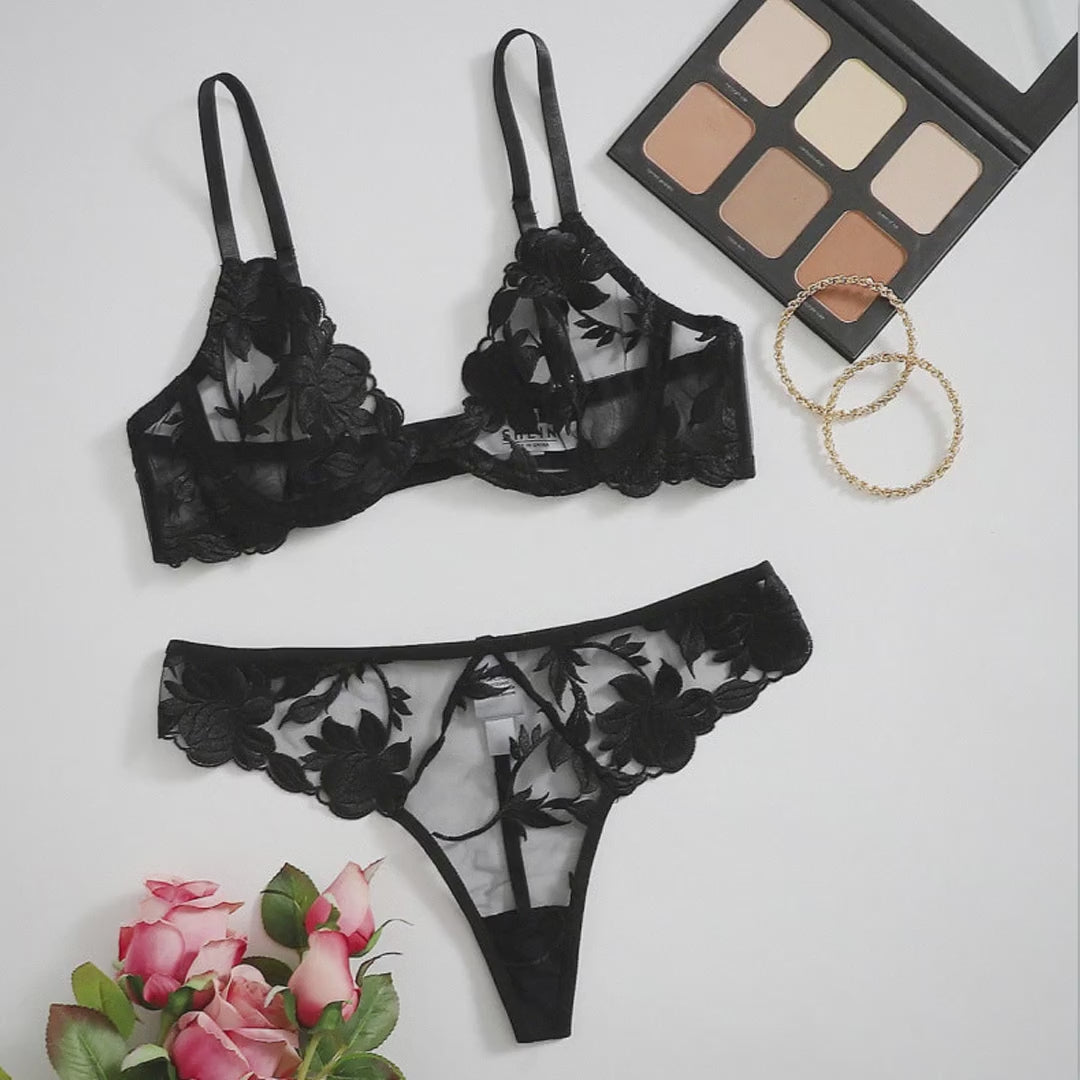 Women's Ultra-Thin Mesh Lace Underwire Lingerie Set
